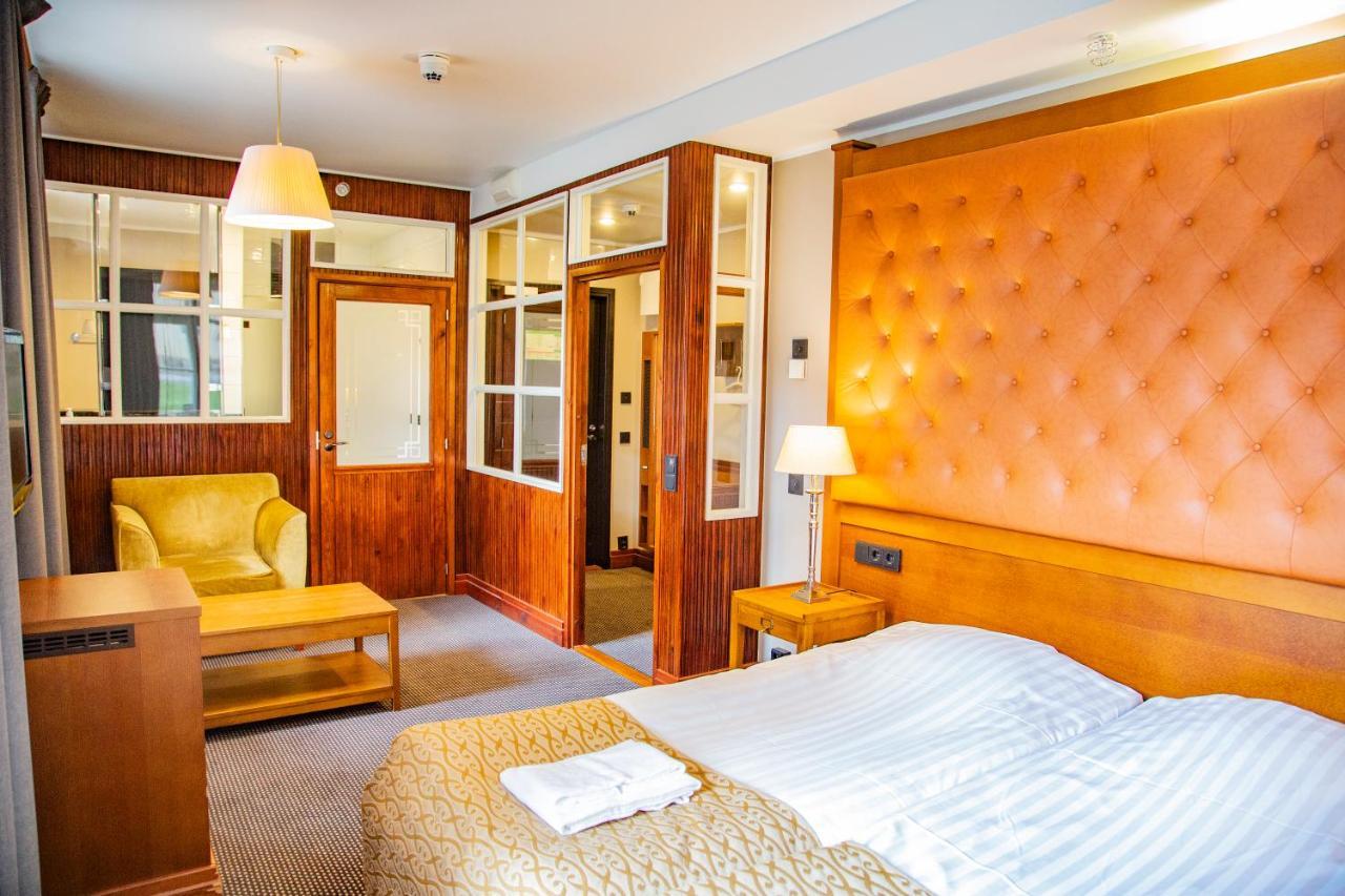 Billnaesin Ruukki Hotell Exteriör bild